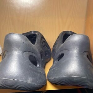 Croc style size11 the fit like size 8 1/2